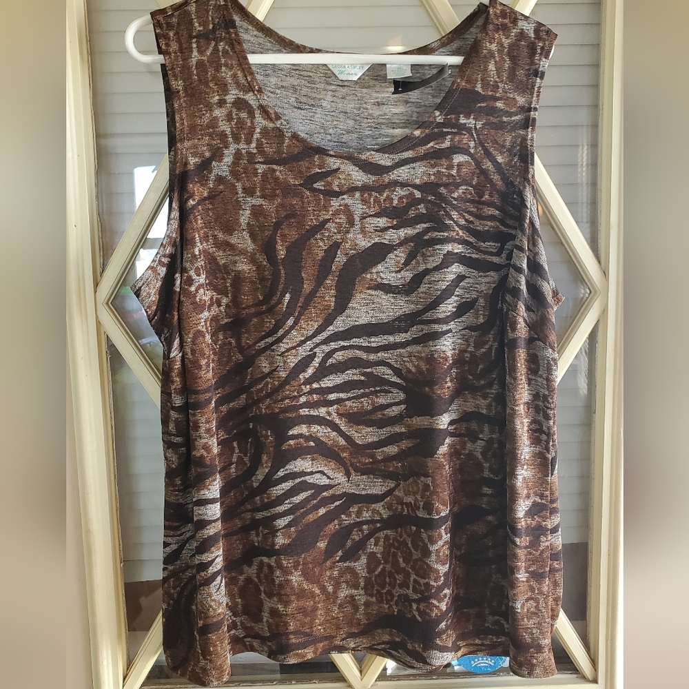 Laura Ashley Brown and Tan Animal Print Tank Top, Plus Size 2x